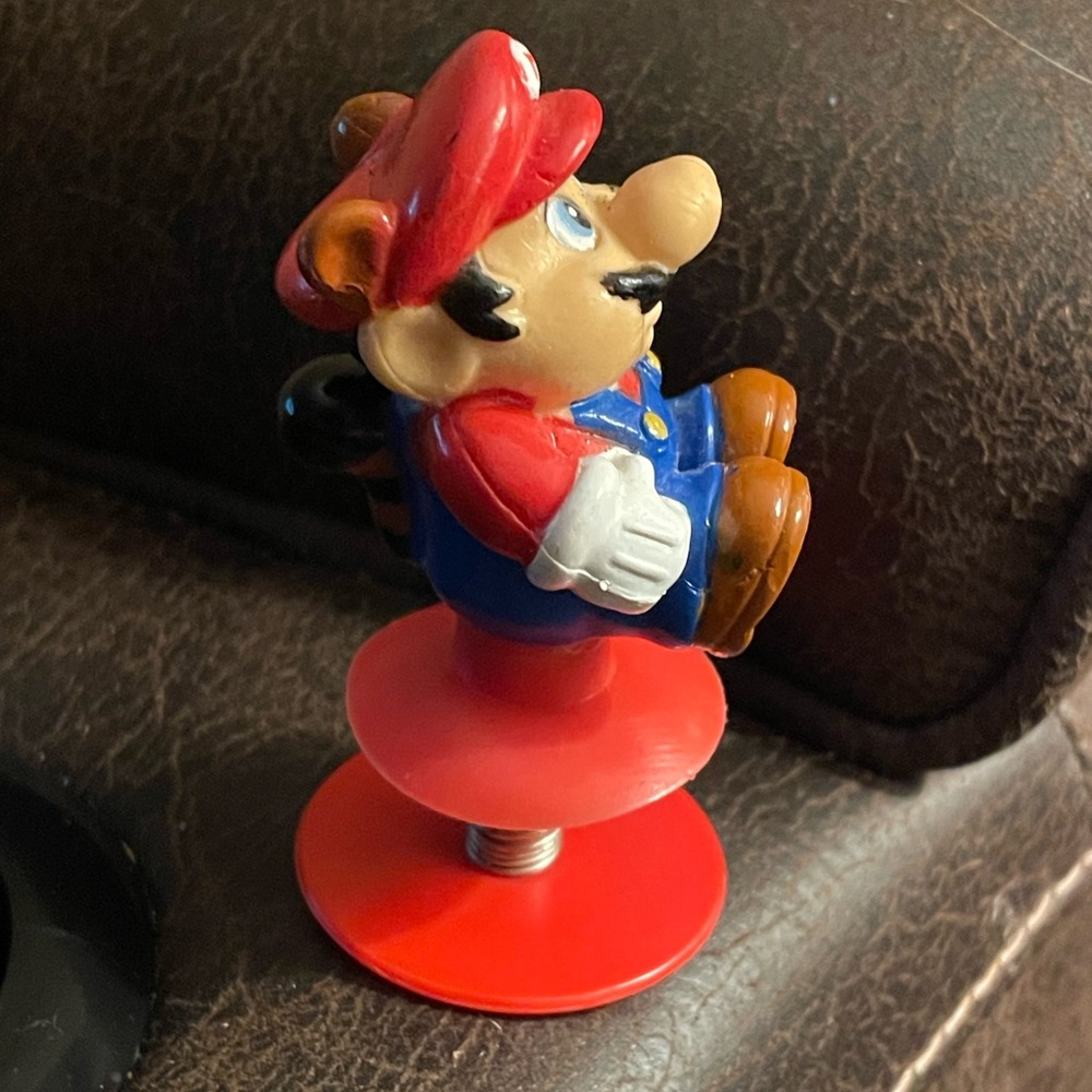 Vintage 1989 Super Mario Brothers Figure GREAT CONDITION